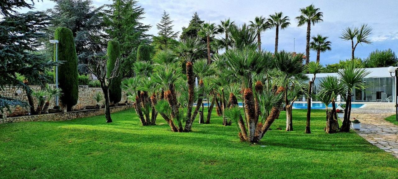 B&B Villa Adriana อันเดรีย ภายนอก รูปภาพ